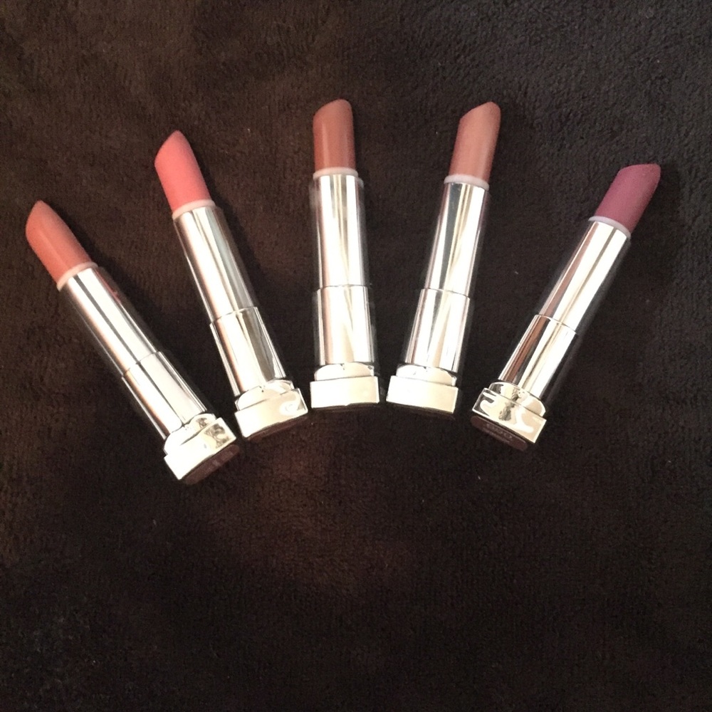 🌷SPRING SALE🌷 5 Nude Maybelline Lipsticks